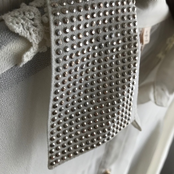 White sheer blouse with silver covered collar - Picture 2 of 6